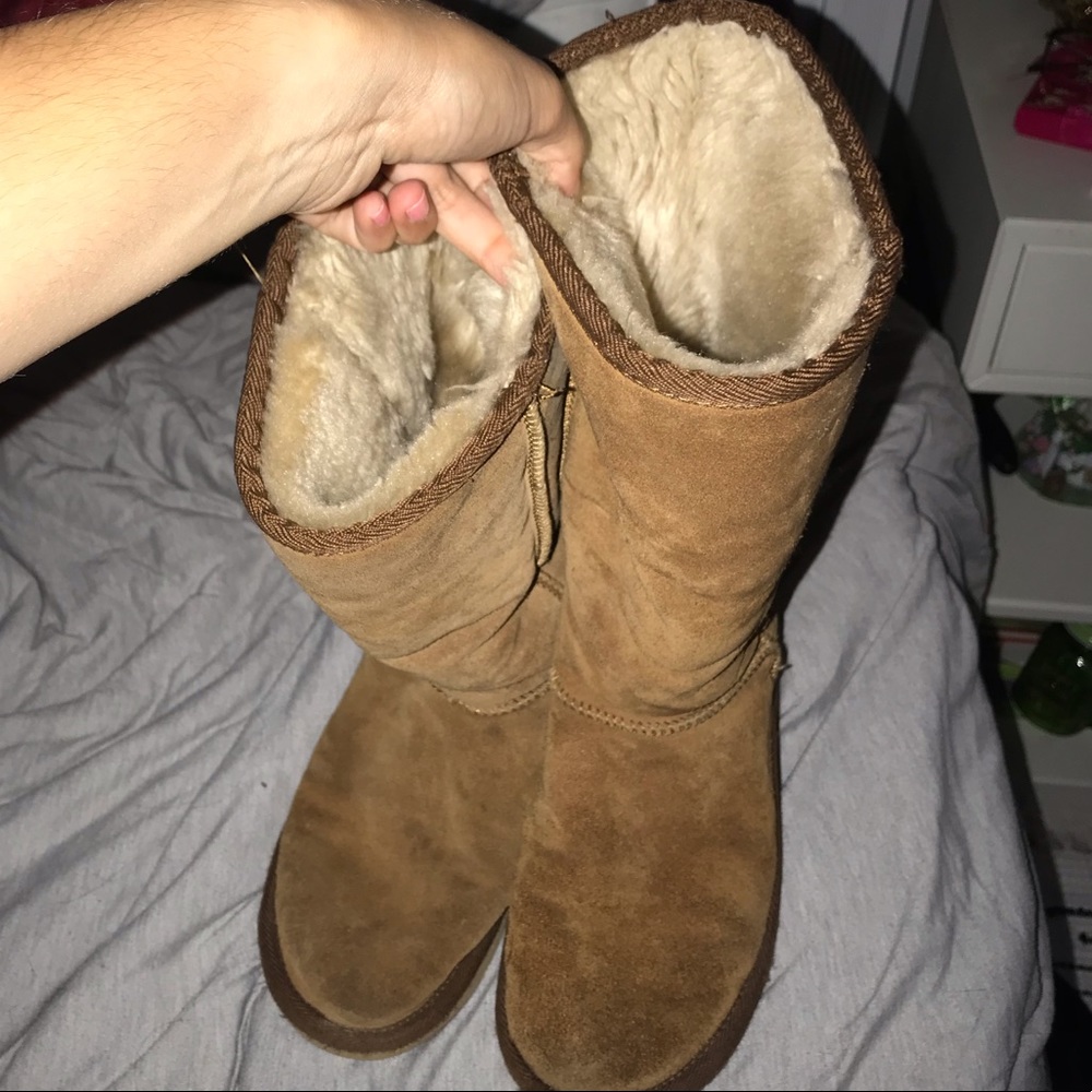 Chestnut Ugg Boots